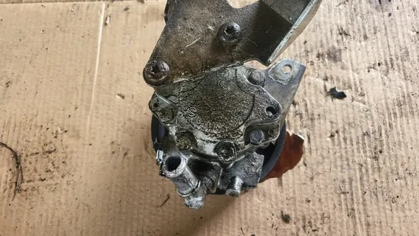 Bomba de direção assistida BMW Série 3 E46 image 3