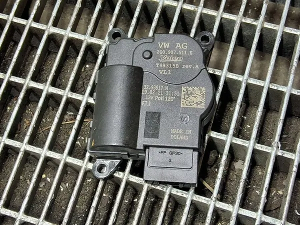 VW T-CROSS 21R PUHALTINMOOTTORI image 5