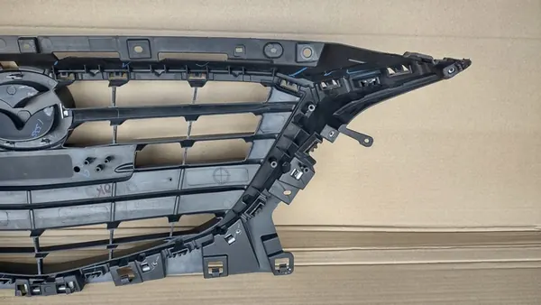 MAZDA III 3 BM Grill BJS7-50712 OE 13-17 image 9