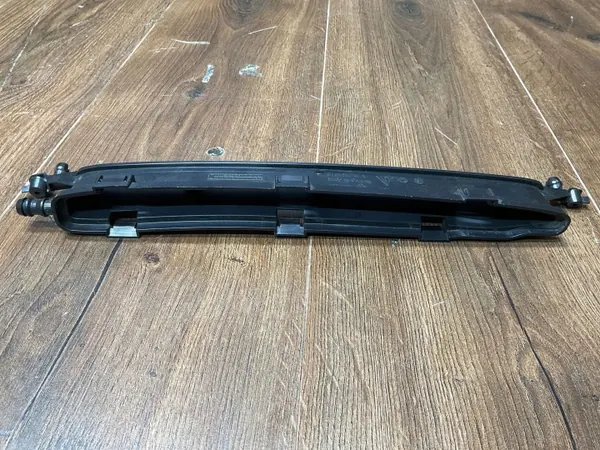 Vasen Ilmanotto OEM 976854895D Porsche Panamera image 2
