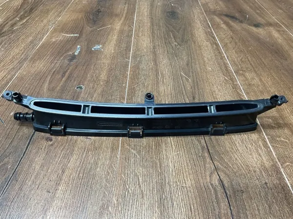 Vasen Ilmanotto OEM 976854895D Porsche Panamera image 4