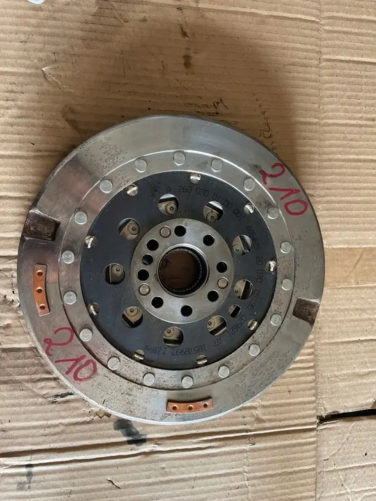 MERCEDES W177 W118 2.0 B A35 AMG Volante de Dupla Massa A2600300100 image 4