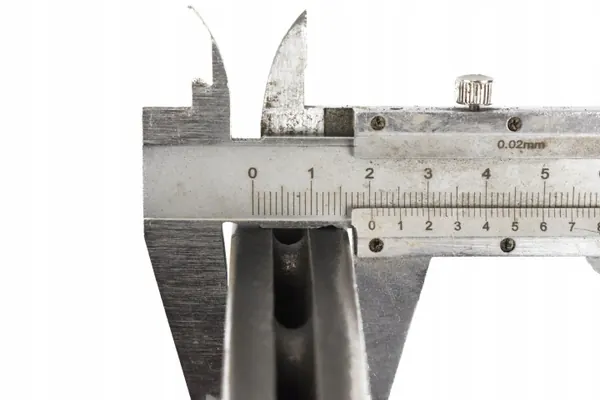 OEM 1044631-00-D Bromsskivor & Belägg Bak Tesla Model 3 image 6