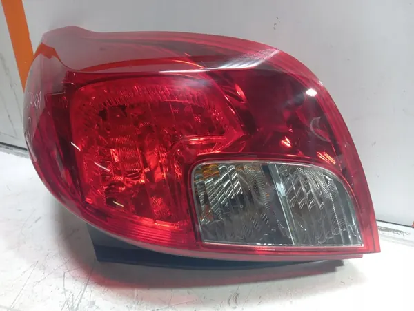 OPEL MOKKA Luz Trasera Derecha OE 42558889 image 2