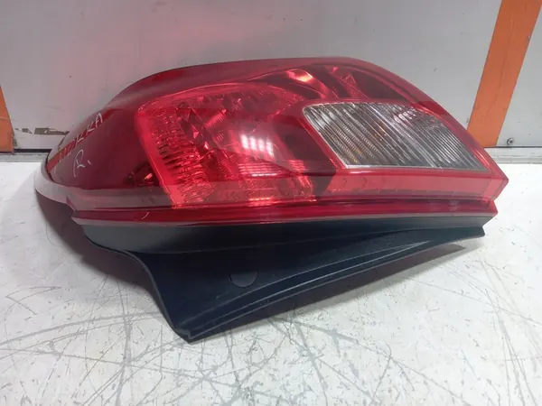 OPEL MOKKA Luz Trasera Derecha OE 42558889 image 5