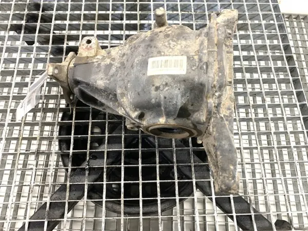 Taka-akselin Differentials OEM 2123506003 Mercedes X204 2.1 170hv image 2