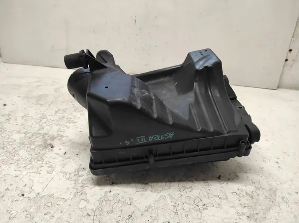 OPEL ASTRA H 3 III 04-1.6 Carcaça do Filtro de Ar 55353465 image 5