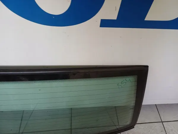 Vitre arrière Volvo 850 OEM szyba volvo tył 850 image 3