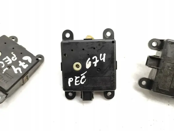 Motor de compuerta Nissan OE OEM 3C27030850 Usado image 10