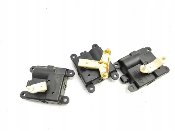 Motor de compuerta Nissan OE OEM 3C27030850 Usado image 9