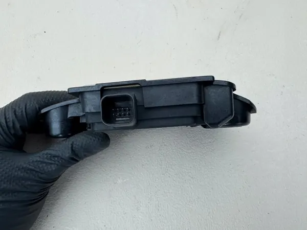 Capteur d'angle mort OEM JX63-14F152 pour Land Rover Velar image 3