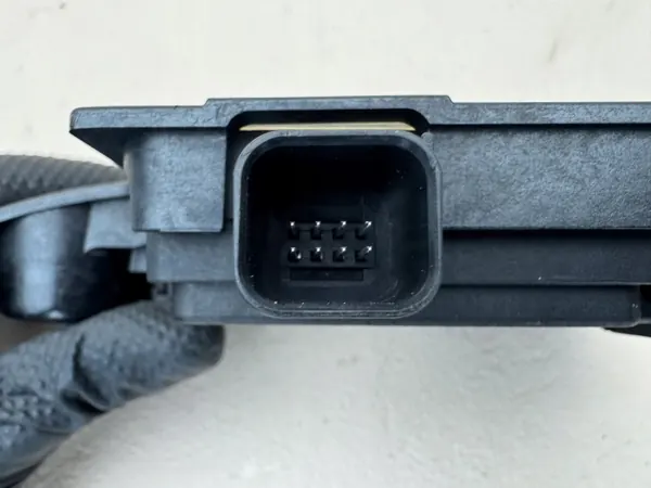 Capteur d'angle mort OEM JX63-14F152 pour Land Rover Velar image 4