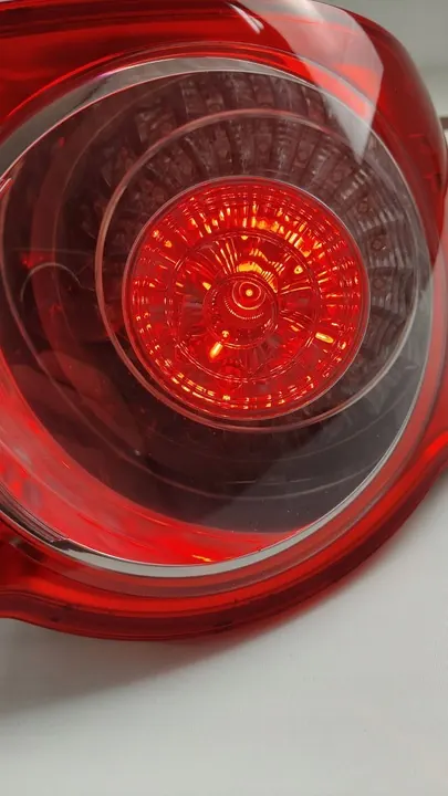 Höger Baklykta VW Jetta V 1K5945096M image 3