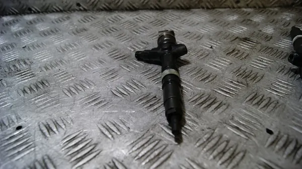 Injetor TOYOTA AVENSIS T25 23670-0G010 image 2