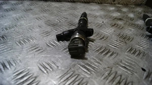 Injetor TOYOTA AVENSIS T25 23670-0G010 image 3