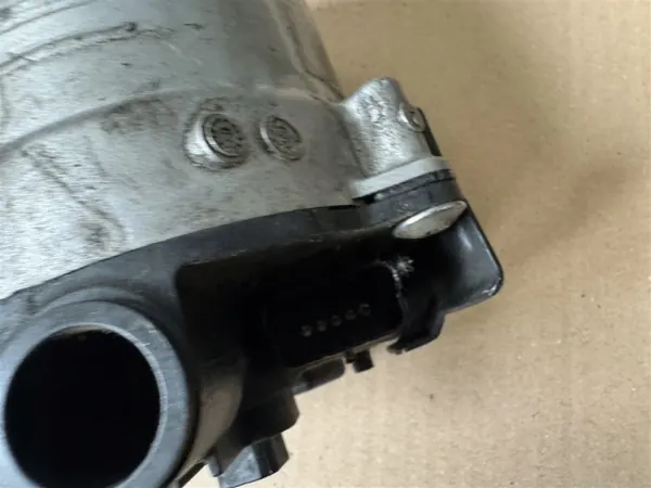 Kraftstofffiltergehäuse OEM 9816498980 Peugeot Citroen image 5