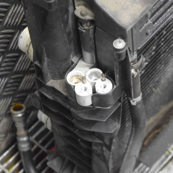 BMW Jäähdytysosat OEM 2282936 6 Cabrio 5.0L image 9