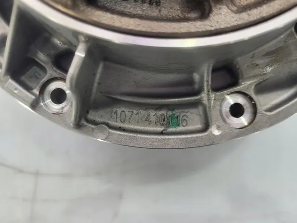 Gebrauchte BMW Ölpumpe OEM 1071410116/1071410135 image 3