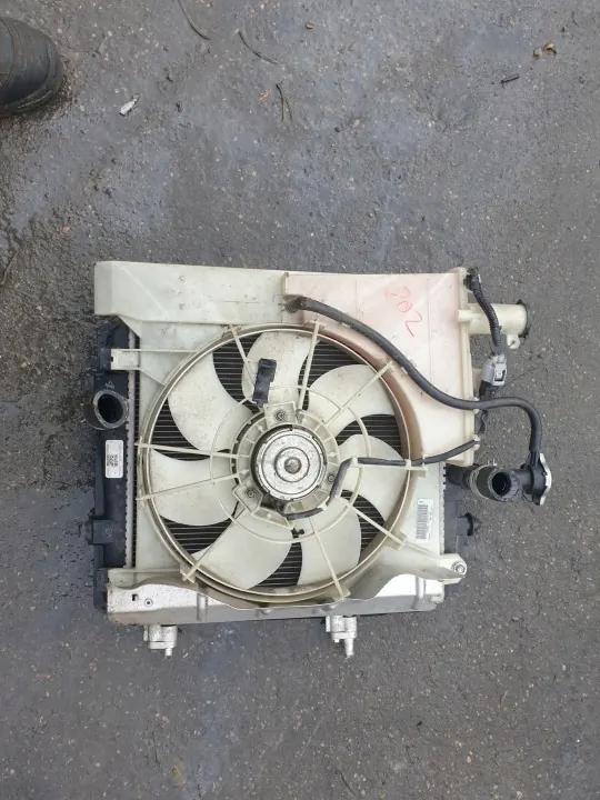 Toyota OE Waterradiatorventilator OEM CZ422173 image 4