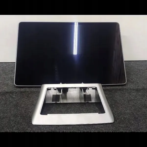 Tesla navigationsskärm OEM 108954300 - Begagnad 2021 image 7