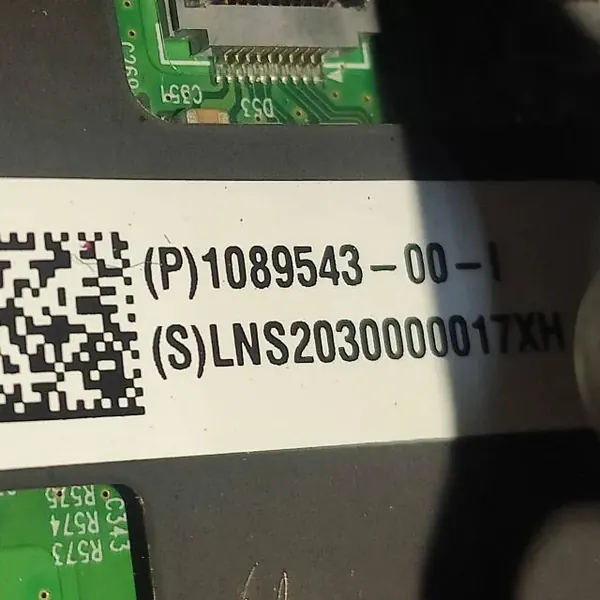 Tesla navigationsskärm OEM 108954300 - Begagnad 2021 image 8