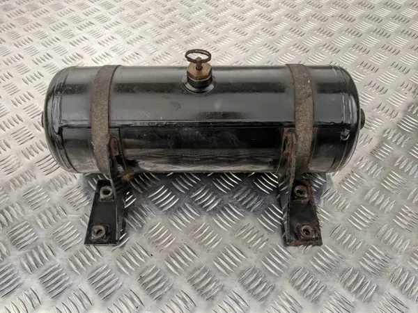 Gebrauchter DAF Lufttank OEM 1733547 für Euro 6 image 2