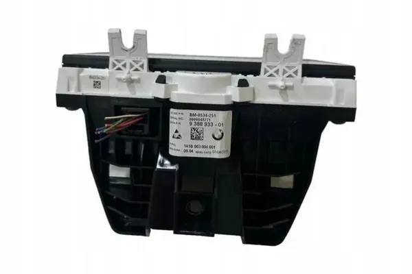 BMW I3 Navigationsskärm OEM 0000048771 - Begagnad image 4