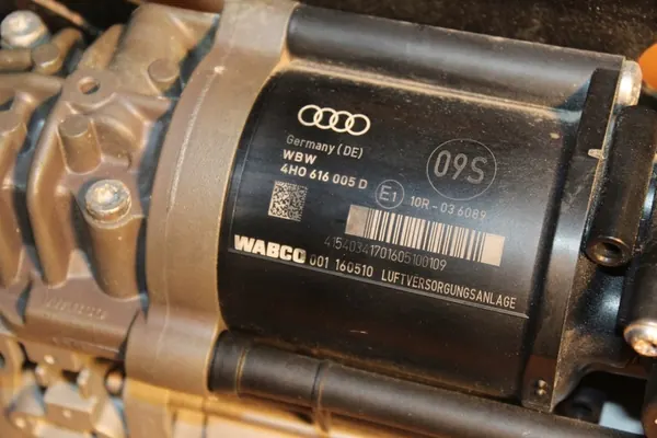 Compressore Sospensione Audi A8 4H D4 4H0616005D image 4