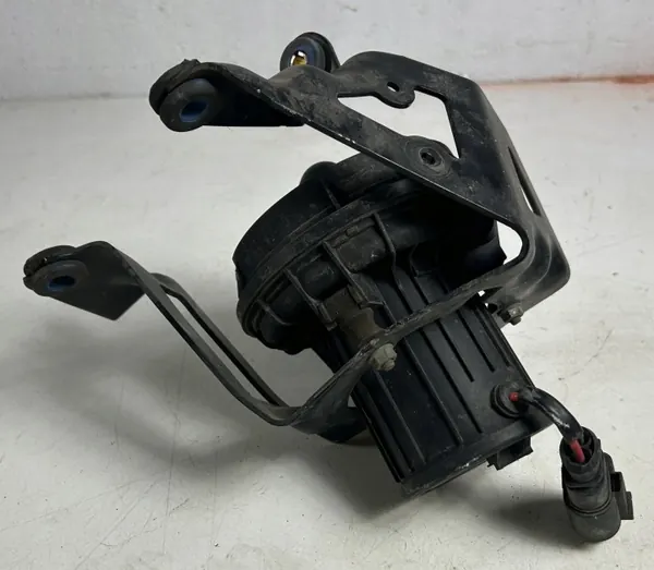 Pompe à air secondaire OEM 06A959253B Porsche Cayenne image 3