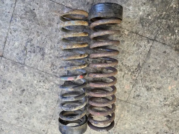 Achtervering Veren OEM Mercedes W123 2.0D Sedan image 5