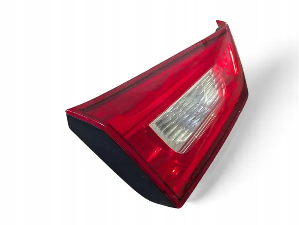 Luz trasera izquierda Mitsubishi ASX 2010 8336A087 image 3