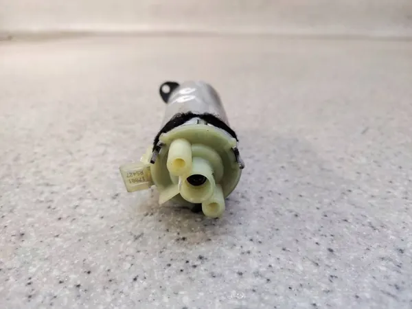 Istuinmoottori Mercedes S W221 OEM 0130002644 Oikea Etu image 3
