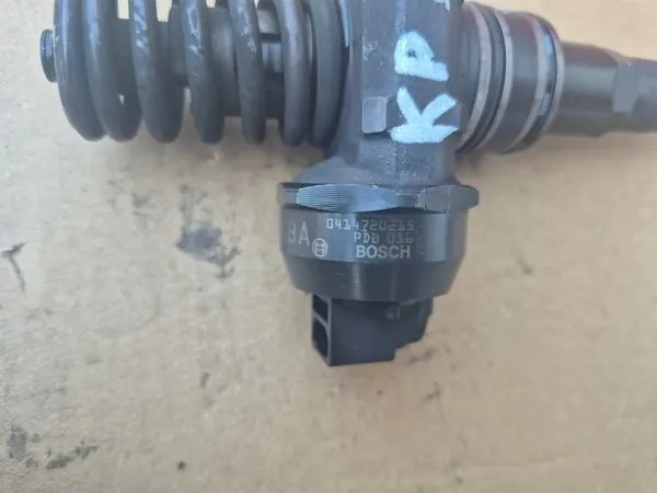 Bomba de inyección VW Passat 1.9 TDI OEM 0414720215 image 4
