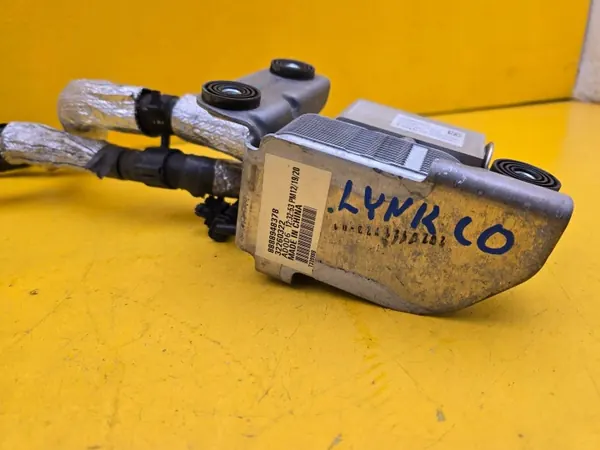 Lynk & Co 01 AC expansionsventil OEM 8888948389 image 3