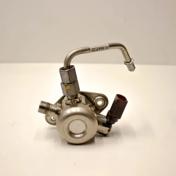 Hoge druk brandstofpomp Mercedes-Benz C W205 2018 A2640700000 image 4