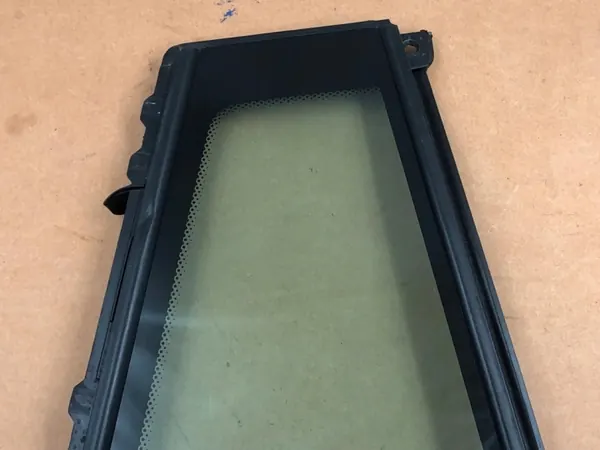 Kiinteä takaoikea ikkuna OEM 51357388834 BMW X3 image 3