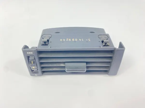 Rejilla ventilación pasajero OEM KRATKA/SDV10150 Mercedes W124 image 6
