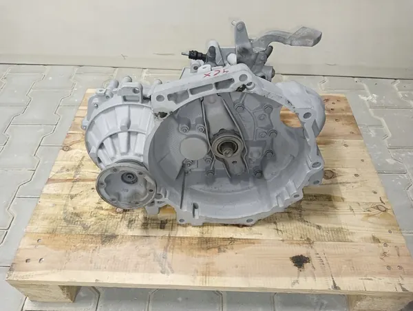 SEAT VW GOLF SKODA AUDI 1.6 TDI Boîte MDM, MDZ image 1