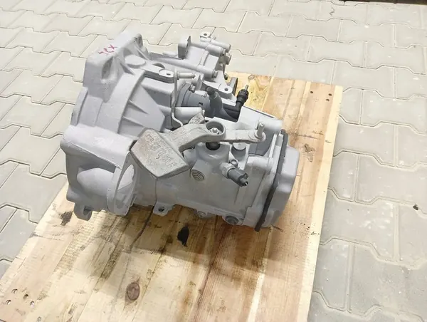 SEAT VW GOLF SKODA AUDI 1.6 TDI Boîte MDM, MDZ image 2