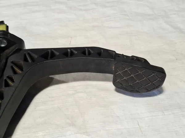 Kopplingspump Pedal OEM 3C1721059AM VW Passat B6 image 3