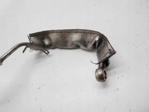 Oljerör Turbo 06J145771D A3 8P Octavia II Golf VI image 3