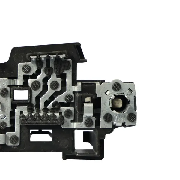 Audi A3 8V bakljus lampfäste OEM 8V5945257B image 3