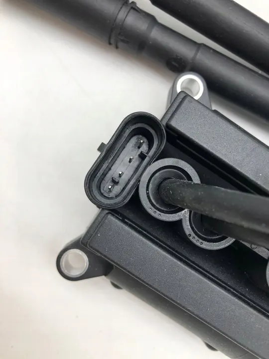 Bobina de ignição NGK U6036 image 3