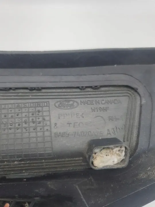 OEM 8A83-74020 Rechter Spatbordplug Ford Flex image 3
