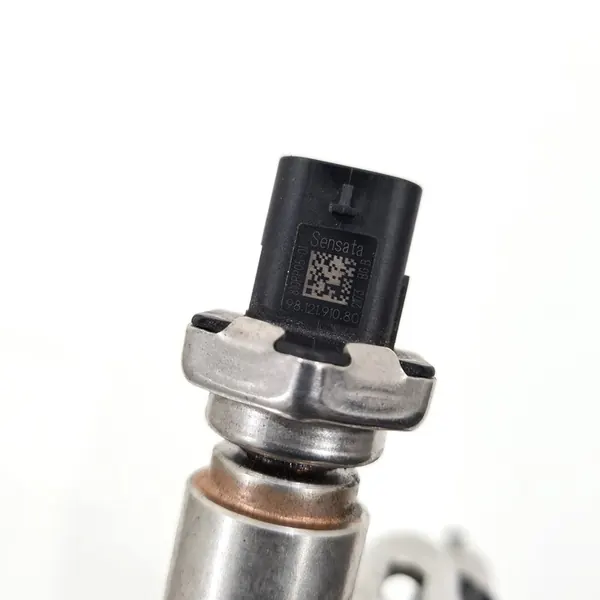 Peugeot 1.2 PureTech Injektor 9822715980 image 4