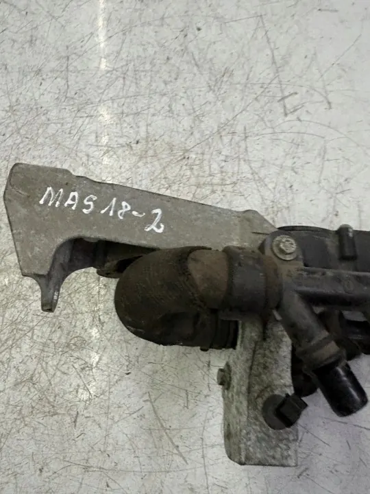 Alojamento do termóstato OEM 922377470R para Renault Master III image 5