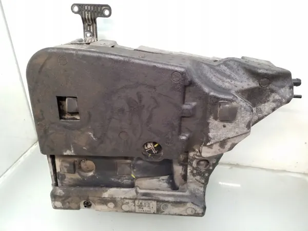 Tanque AdBlue BMW usado OEM 7222146 para X5 E70 image 4