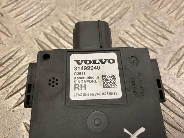 Module angle mort Volvo XC90 2018 OEM 31499940 image 4