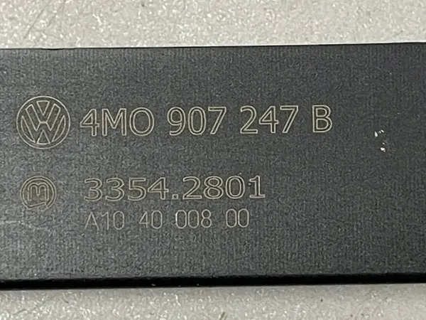OEM 4M0907247B åtkomstkontrollantenn för Audi E-Tron GT image 4