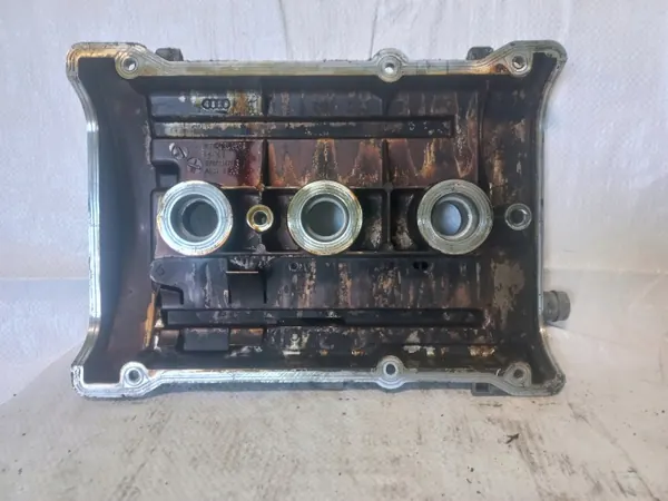 Venttiilikansi OEM 078103471R Audi A4 B6/A6 C5 2.4 V6 image 3